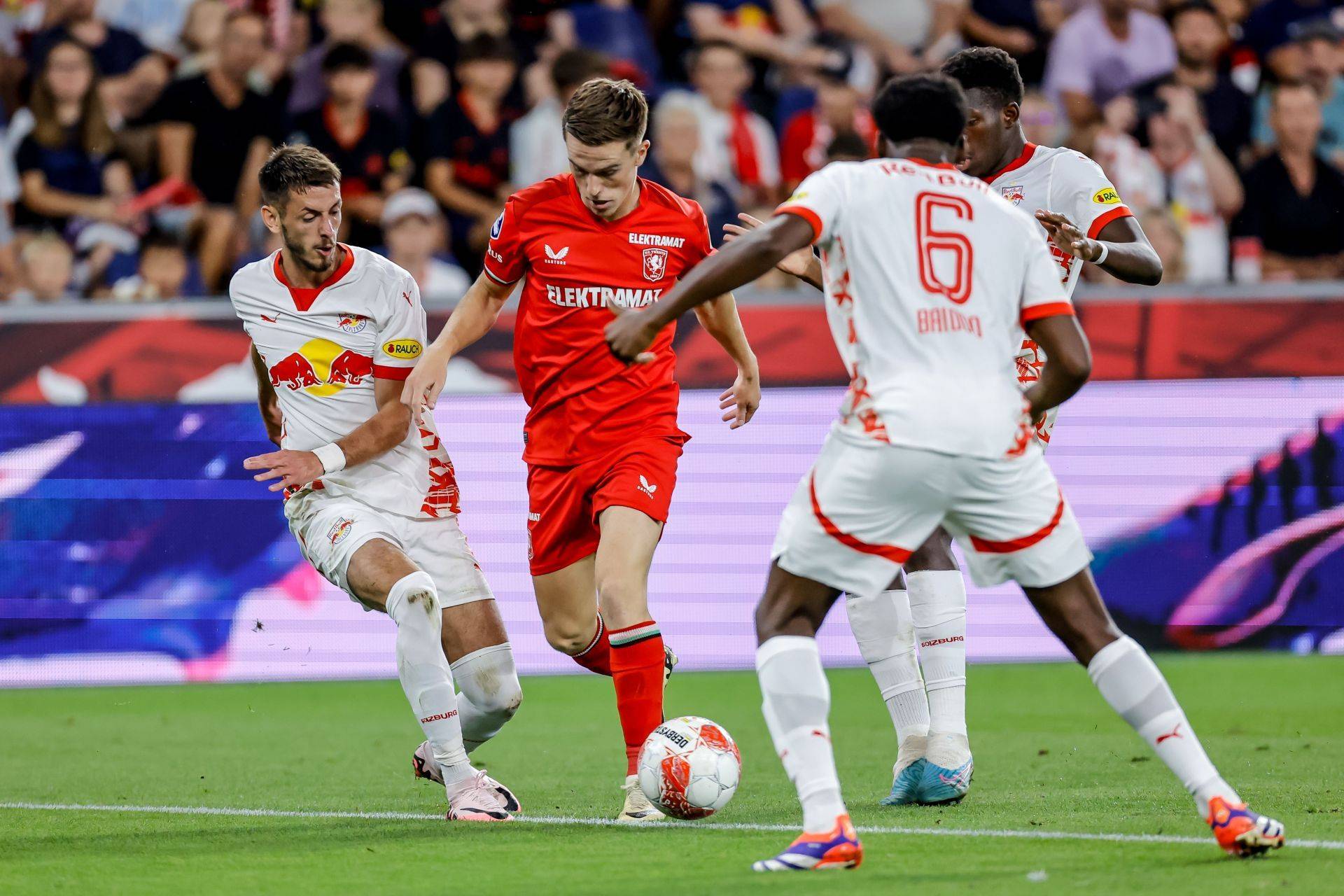 更体现在他 更体现在他