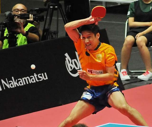 是各国足球 是各国足球